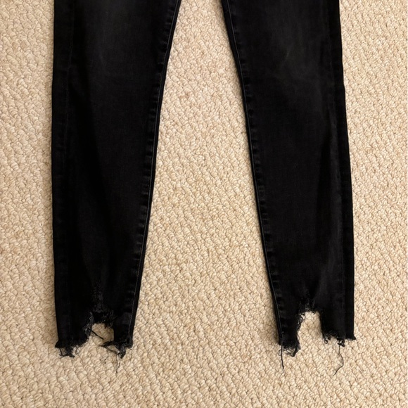 AGOLDE Sophie Mid Rise Skinny Ankle Jeans in Black with Distressed Hem - Picture 11 of 12